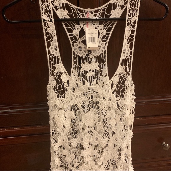 Lace tank top - Picture 3 of 3